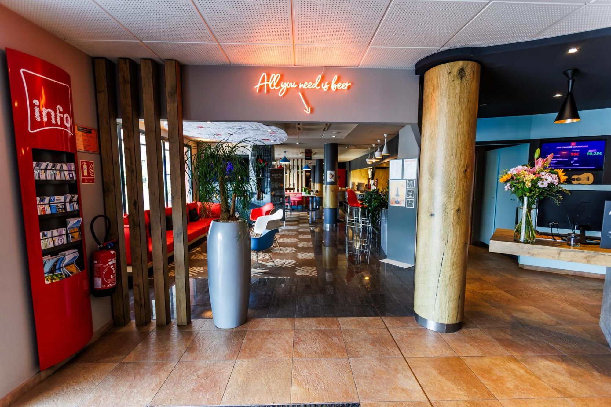 Ibis Cannes Mandelieu Eksteriør bilde